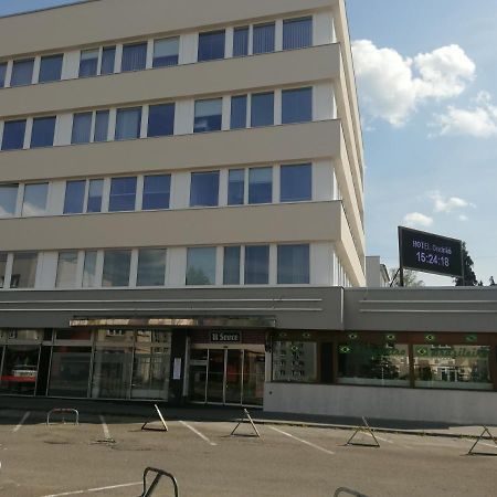 Hotel Ondras Zlín Eksteriør bilde