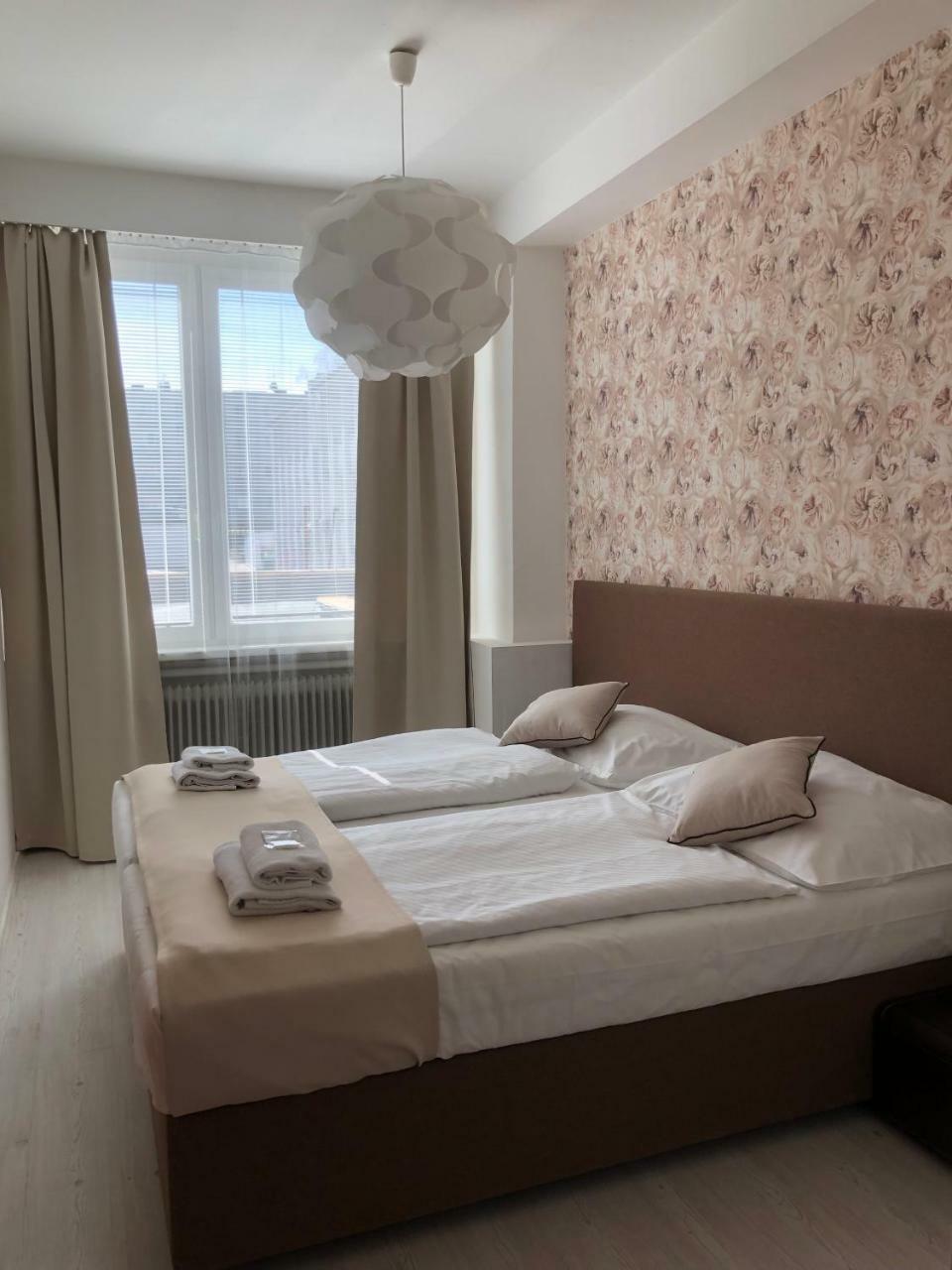 Hotel Ondras Zlín Eksteriør bilde